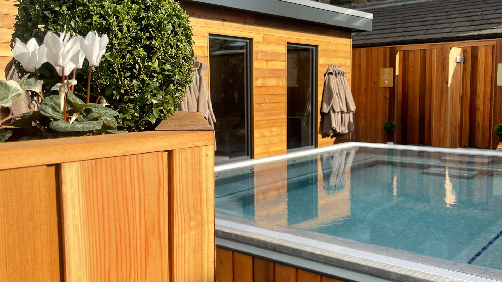 spa garden-at-iveridge-hall-image-042.jpeg